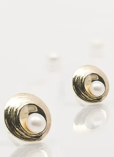 9K Gold Oyster Pearl Earrings